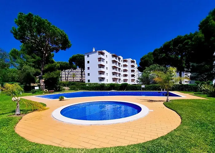Flh Summer Flat With Pool Apartmán *